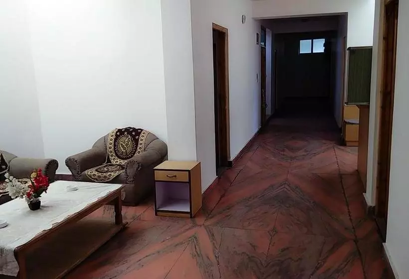 Hotel Tsaskan