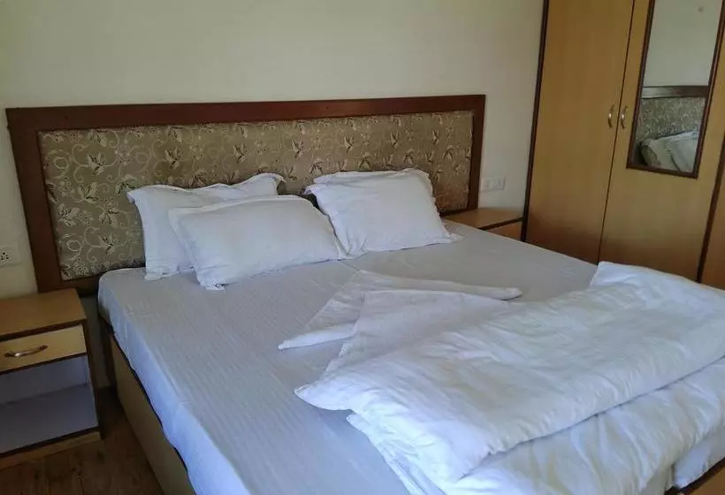 Hotel Tsaskan