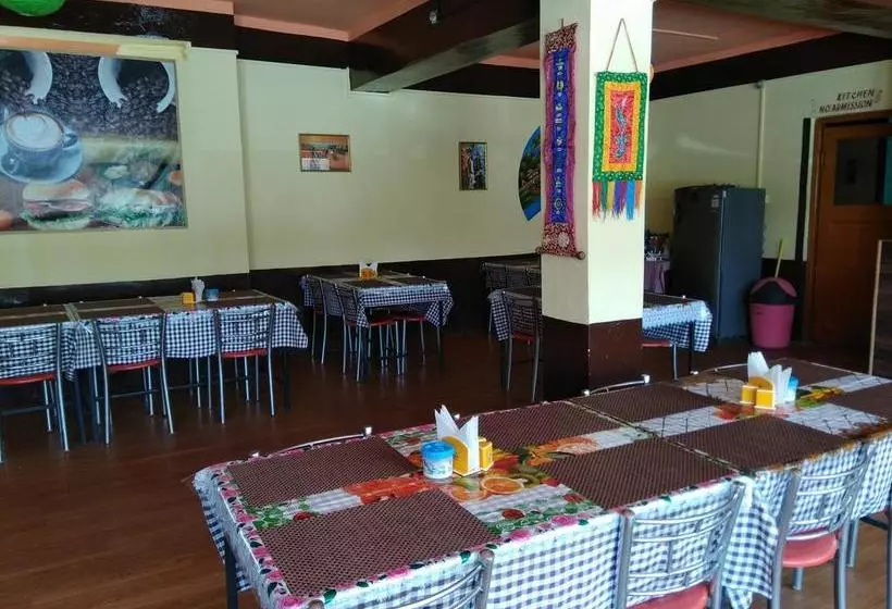 Hotel Tsaskan