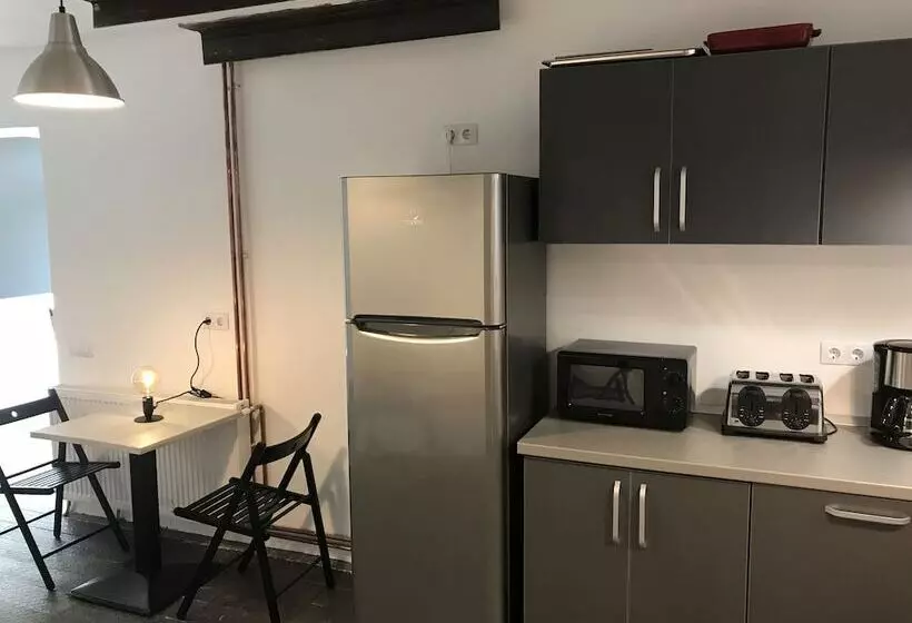 Passpartout Hostel