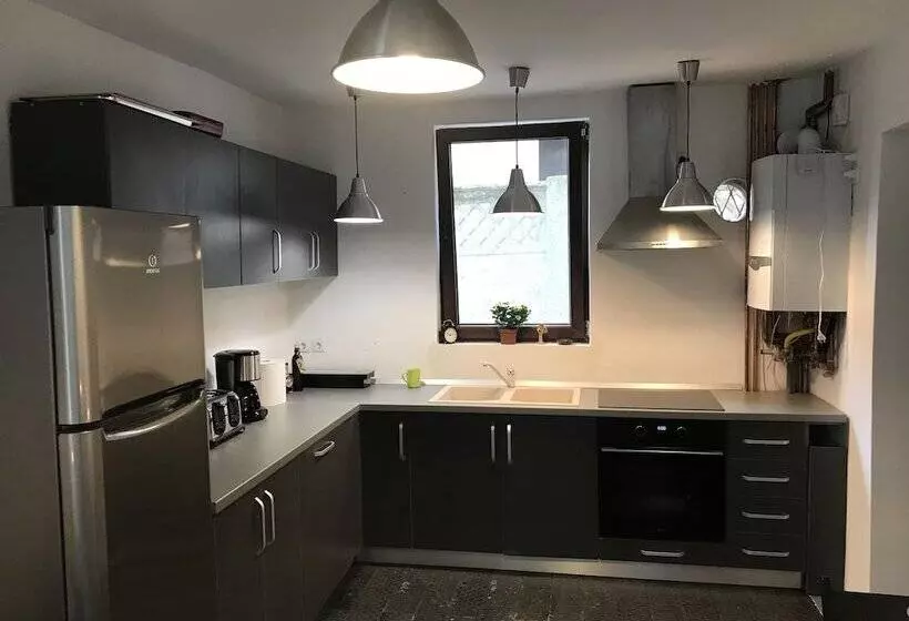 Passpartout Hostel