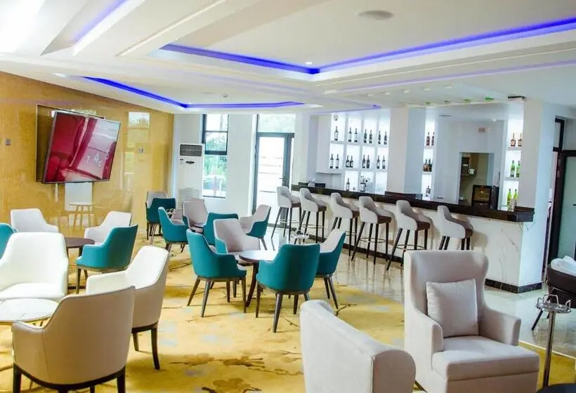 Wils Hotel Supreme