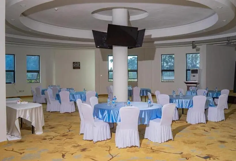 Wils Hotel Supreme