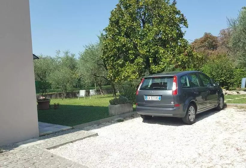 Villa Indipendente A Pochi Passi Dal Lago