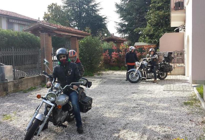 Villa Indipendente A Pochi Passi Dal Lago