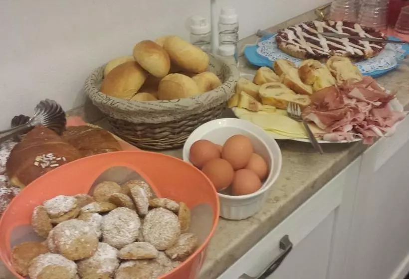 Villa Indipendente A Pochi Passi Dal Lago