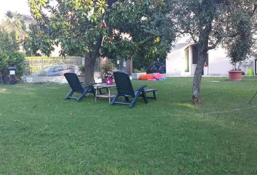 Villa Indipendente A Pochi Passi Dal Lago