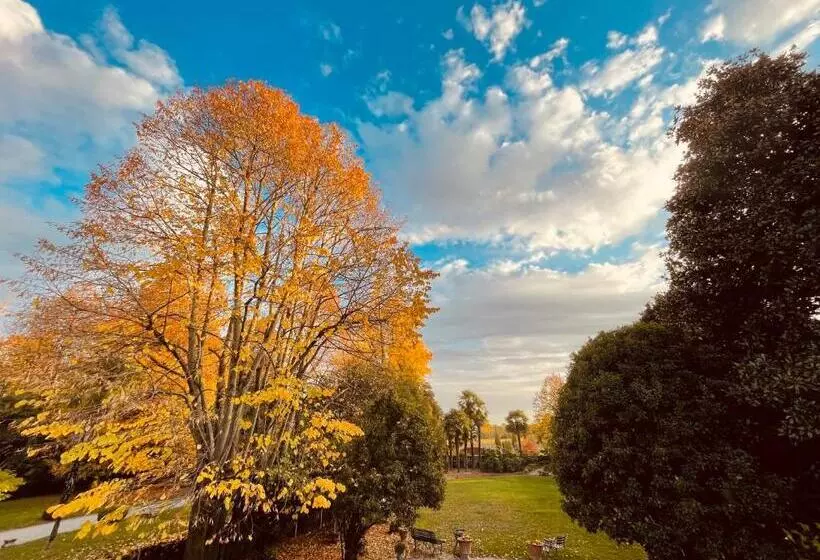 Aamiaismajoitus (B&B) Ca' Settecento Villa Cavazza Querini