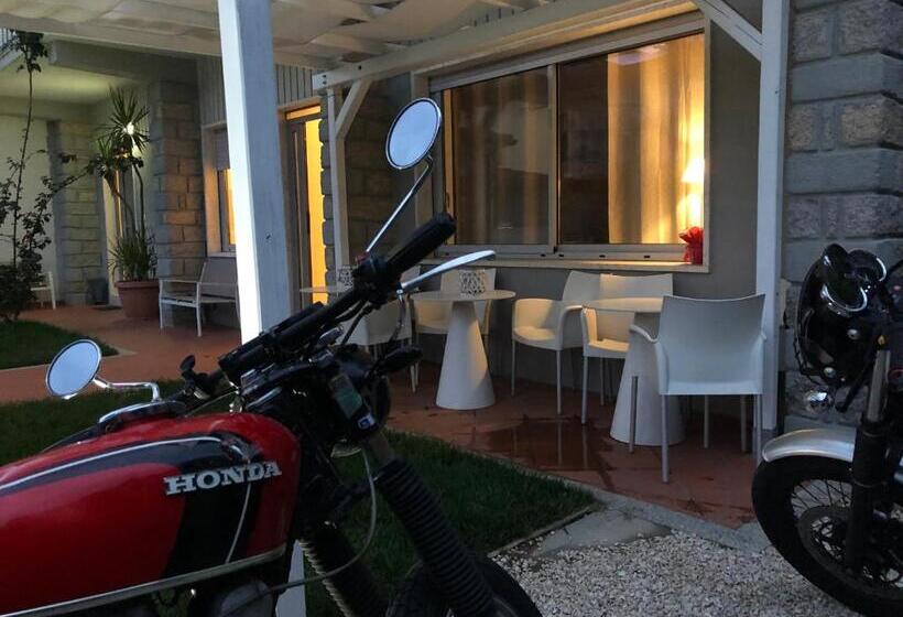 تختخواب و صبحانه City Garden Guest House