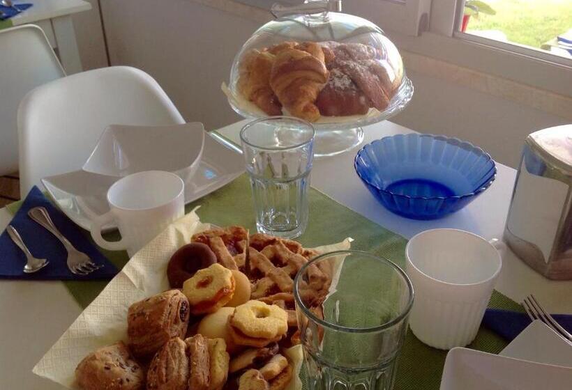 تختخواب و صبحانه City Garden Guest House