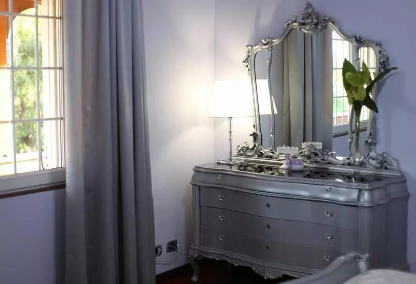 تختخواب و صبحانه Hb Le Suites Del Giardino