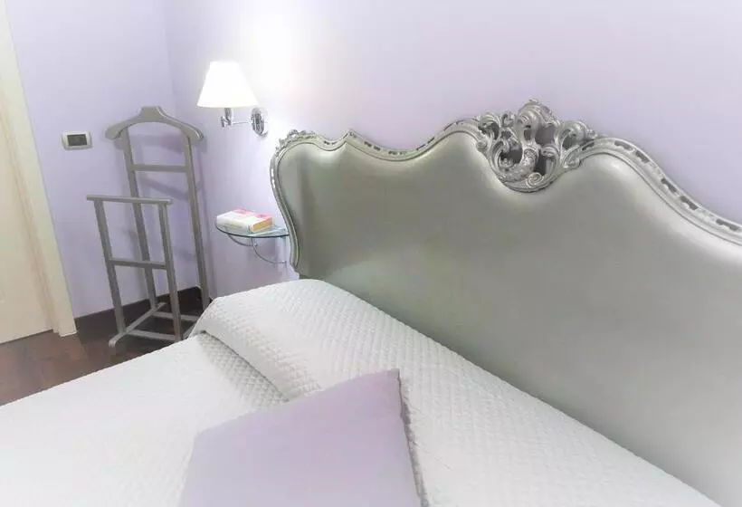 تختخواب و صبحانه Hb Le Suites Del Giardino