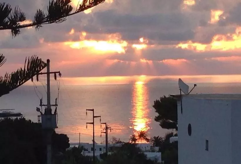 تختخواب و صبحانه La Lampara