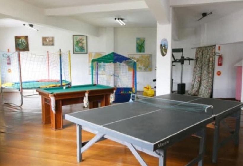 Отель 13 Linden