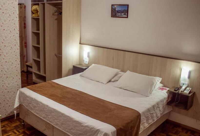 Отель Alpenrose