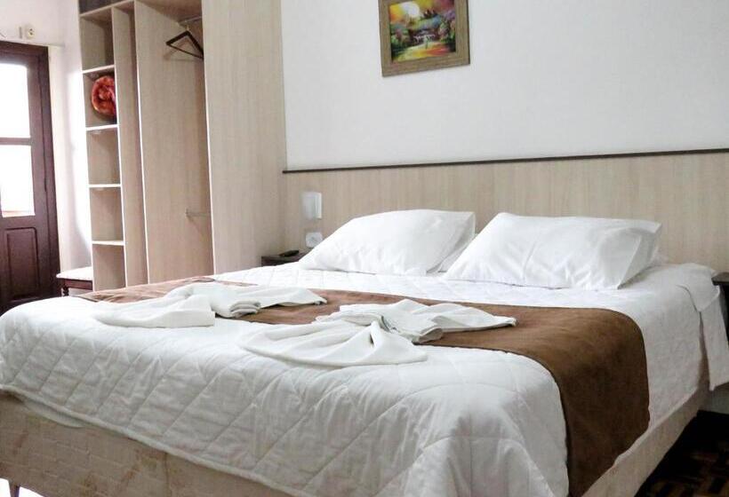 Отель Alpenrose