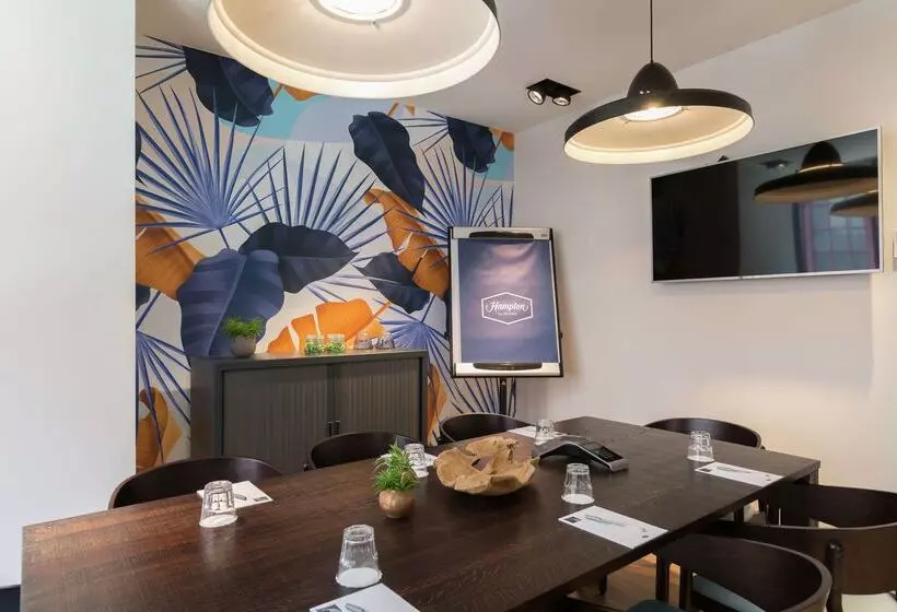 هتل Hampton By Hilton Antwerp Central Station