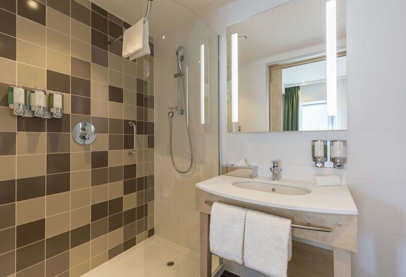 هتل Hampton By Hilton Antwerp Central Station