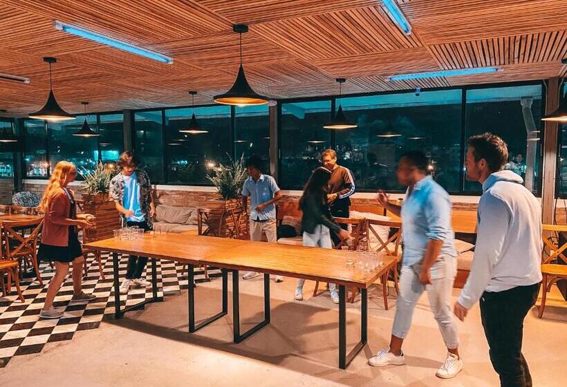 ホテル Socialtel Baños   Formerly Selina Baños