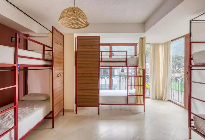 ホテル Socialtel Baños   Formerly Selina Baños