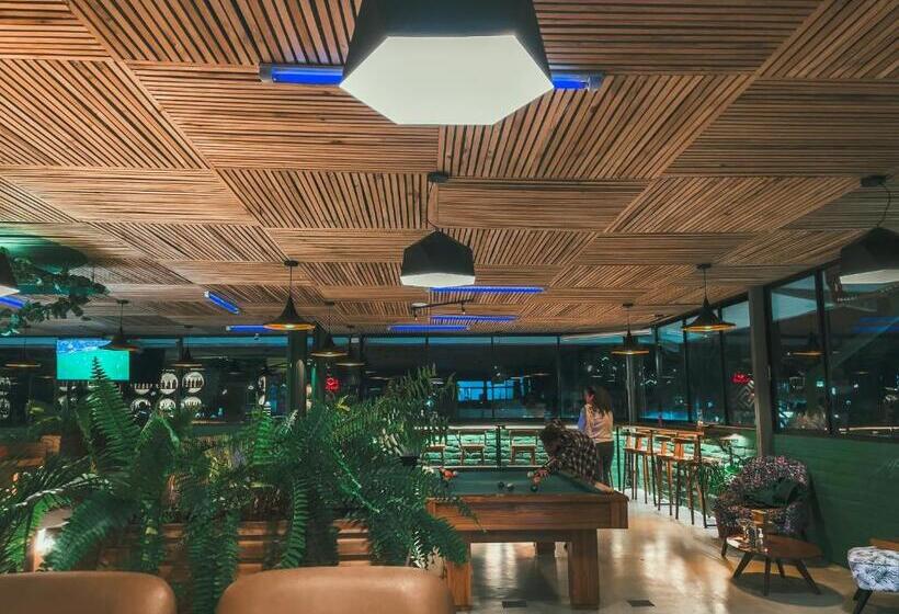 ホテル Socialtel Baños   Formerly Selina Baños