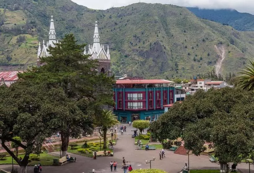 ホテル Socialtel Baños   Formerly Selina Baños