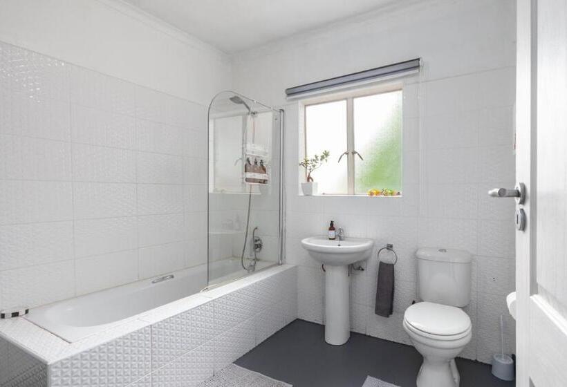 호텔 The Bedford Manor