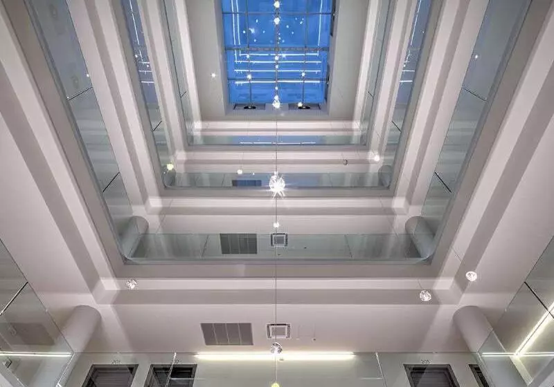 Hotel The Cube