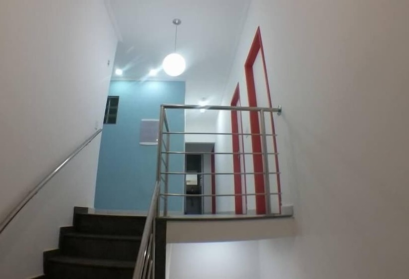 Lulu Hostel