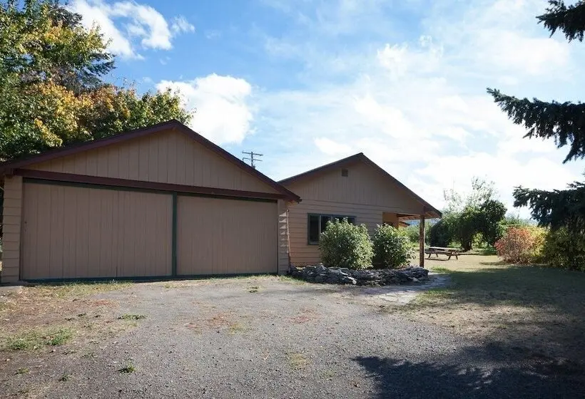 Hood View 4 Bedroom Cabin By Redawning