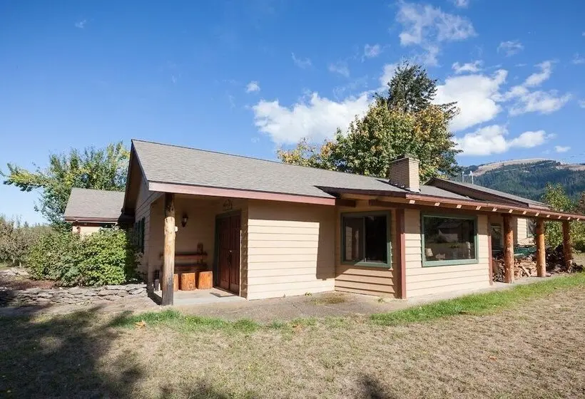 Hood View 4 Bedroom Cabin By Redawning