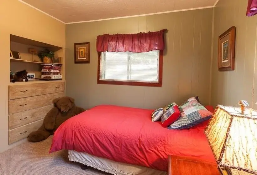 Hood View 4 Bedroom Cabin By Redawning