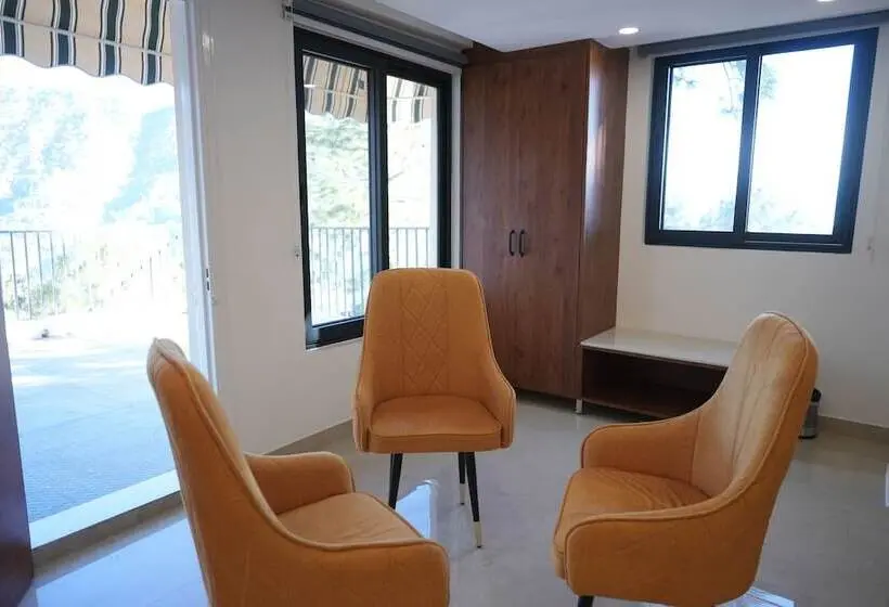 Playotel Resort Kasauli