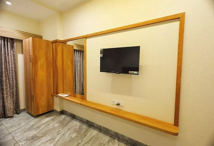The Horizon Hotel Surat