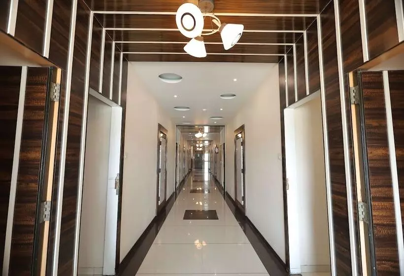 The Horizon Hotel Surat