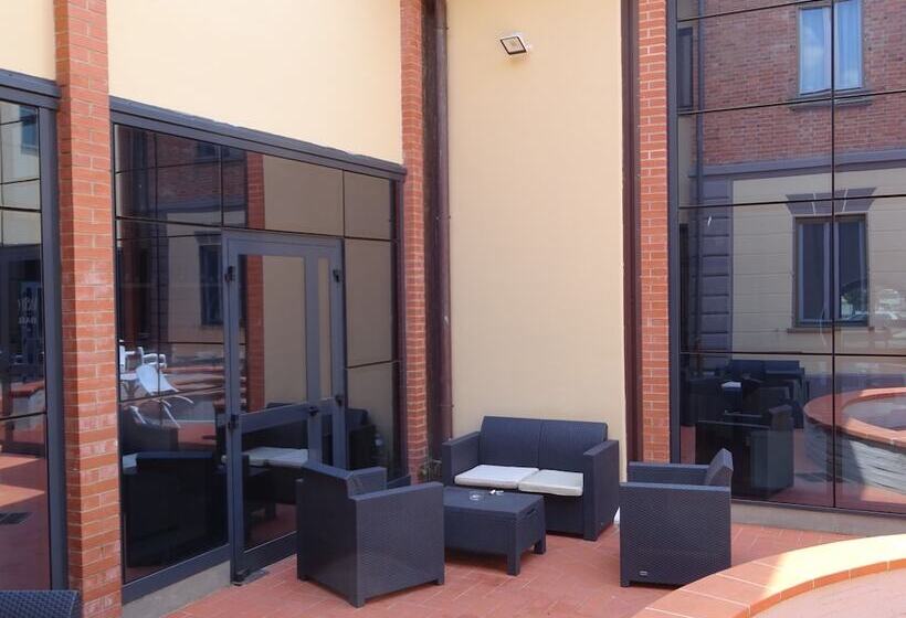 הוסטל Locanda D'elsa