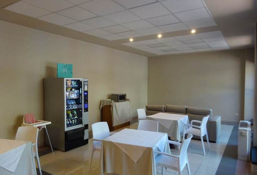 הוסטל Locanda D'elsa