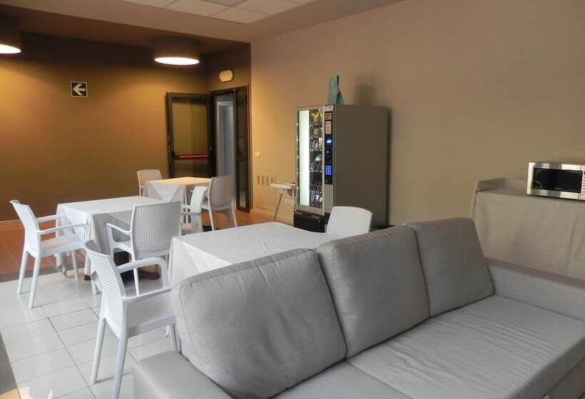 הוסטל Locanda D'elsa