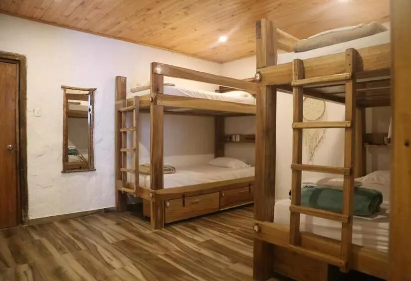ユースホステル Masaya Casas Viejas