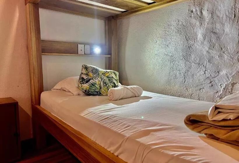 ユースホステル Masaya Casas Viejas
