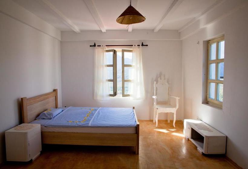 تختخواب و صبحانه Dembelija Rooms