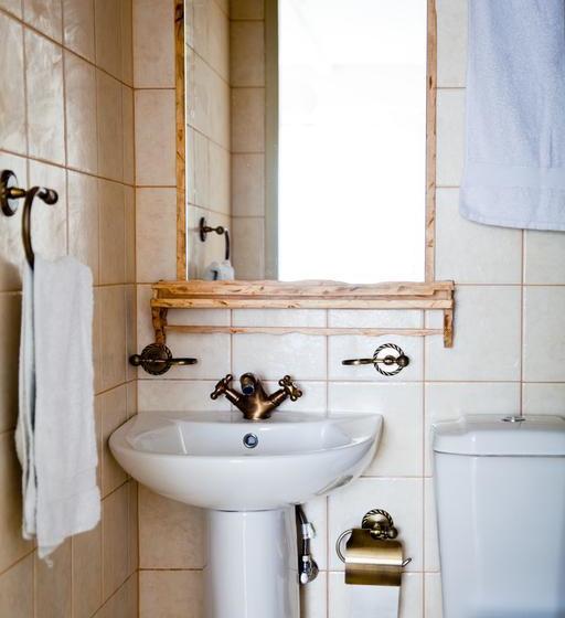 تختخواب و صبحانه Dembelija Rooms