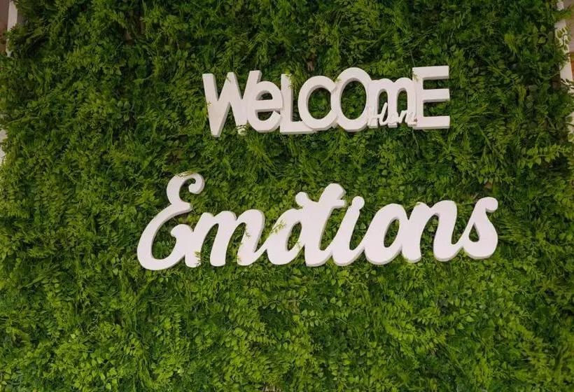 تختخواب و صبحانه Emotions