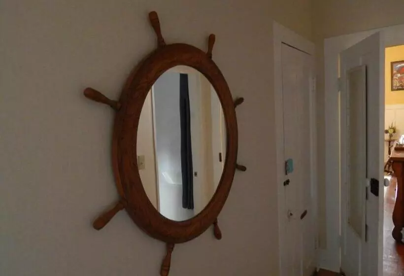 Aamiaismajoitus (B&B) Katys Inn