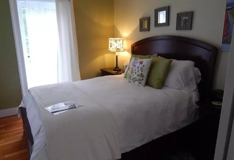 Aamiaismajoitus (B&B) Katys Inn