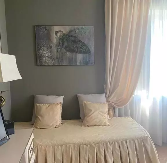 تختخواب و صبحانه L Elisea Maison De Charme