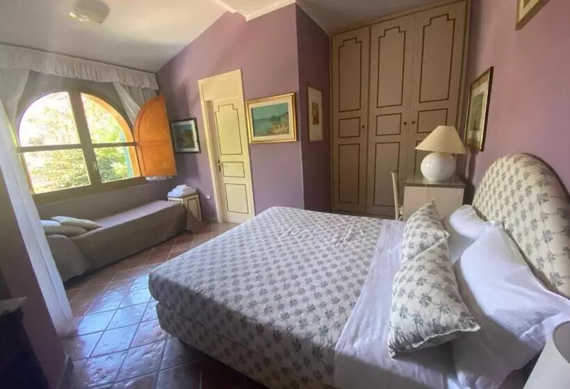 تختخواب و صبحانه L Elisea Maison De Charme