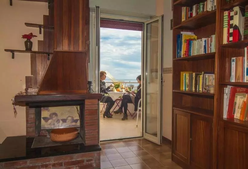 ベッドアンドブレックファースト La Zagara