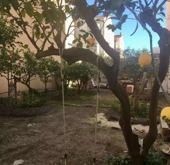 ベッドアンドブレックファースト La Zagara