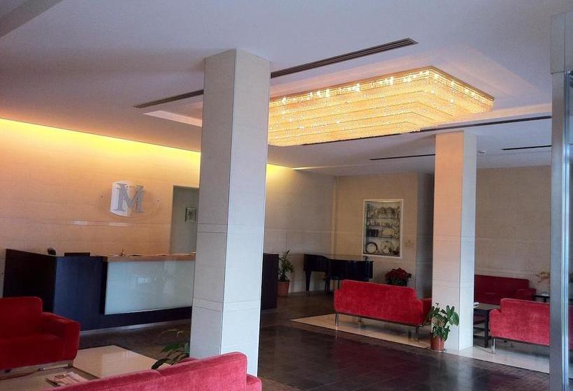 فندق Villaggio Baia D Argento